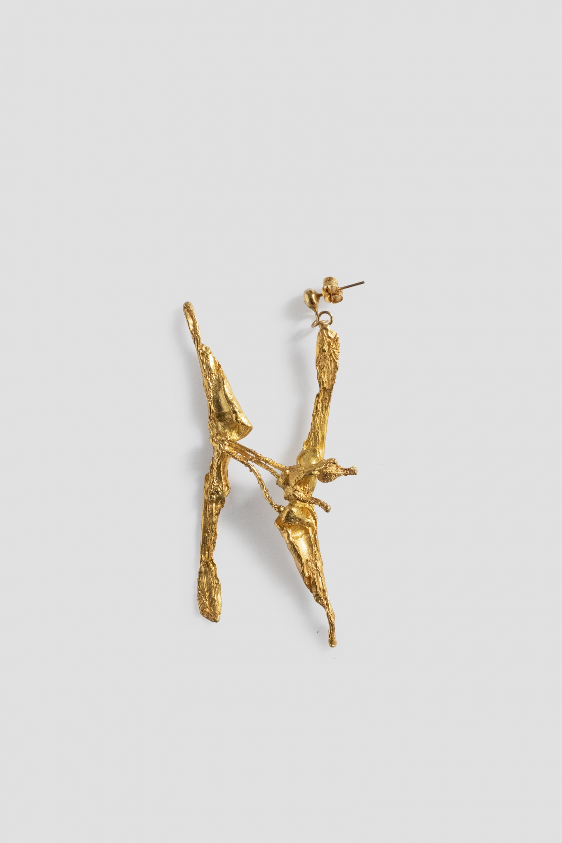 GOLD H EARRING