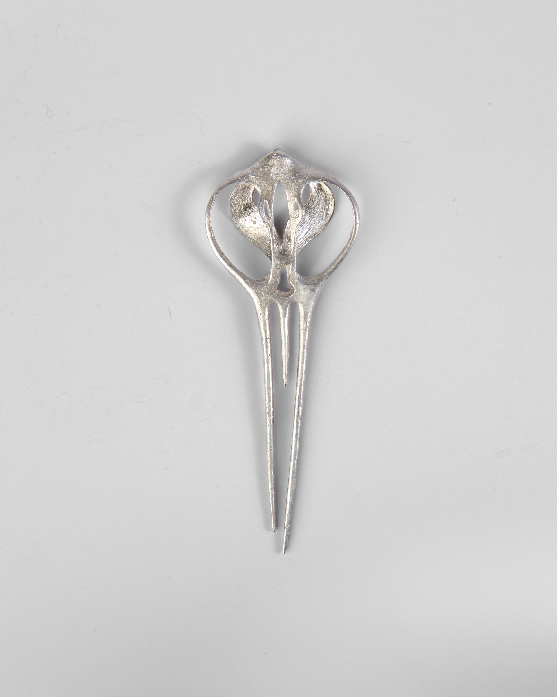 Silver Kumuda Hairpiece