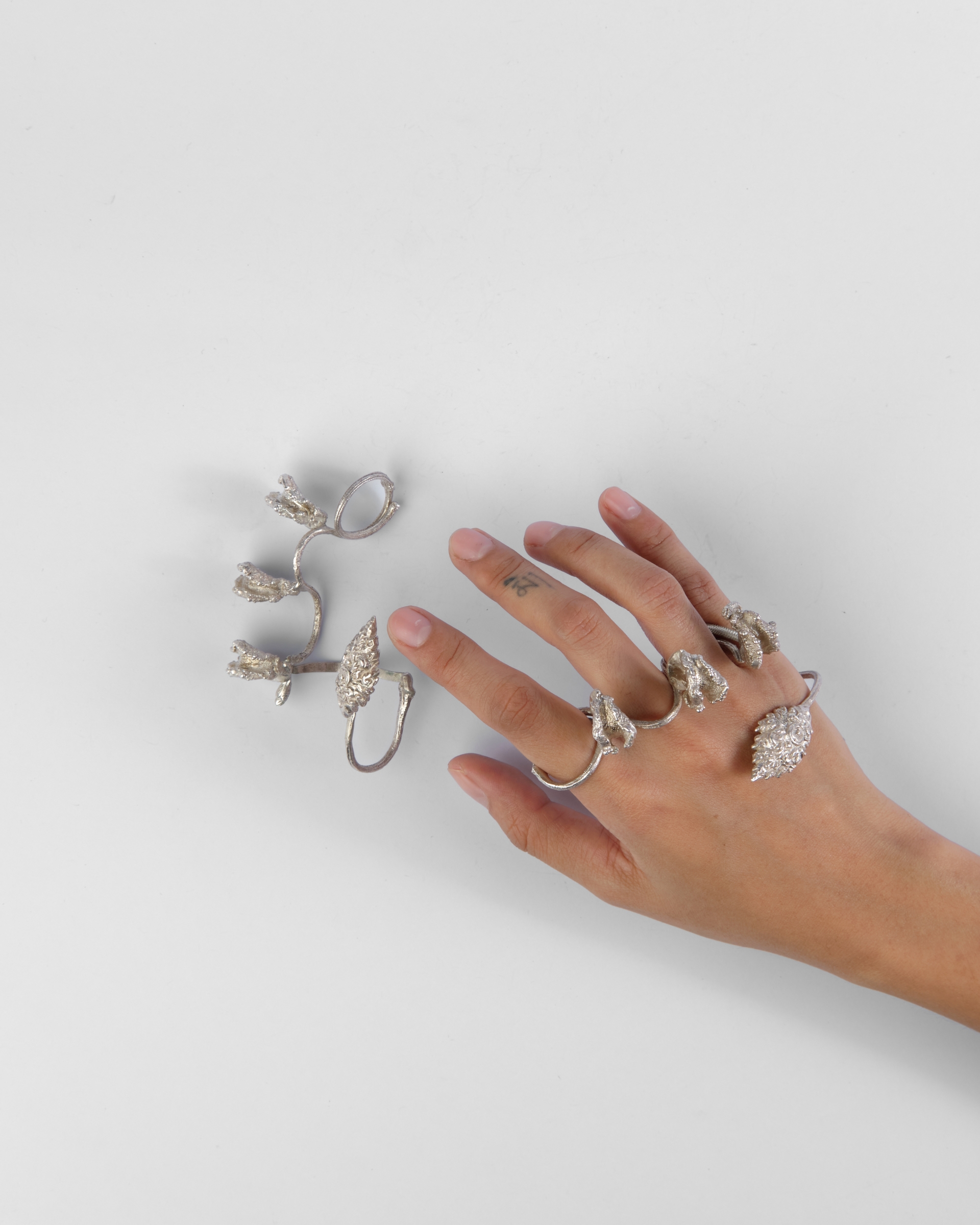 Silver Kandhaka Knuckle Ring