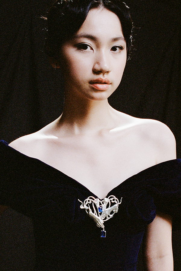Louise brooch