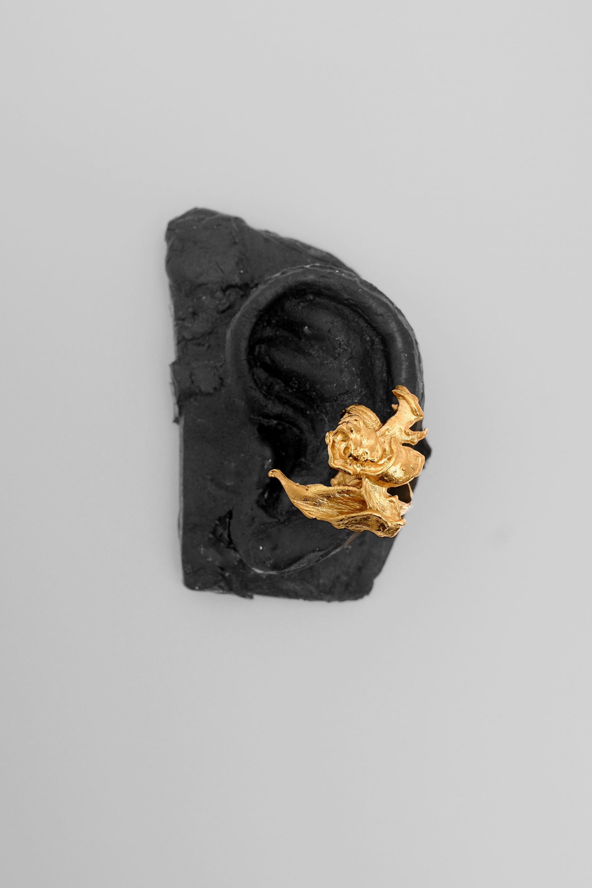 Gold Kailas earcuff