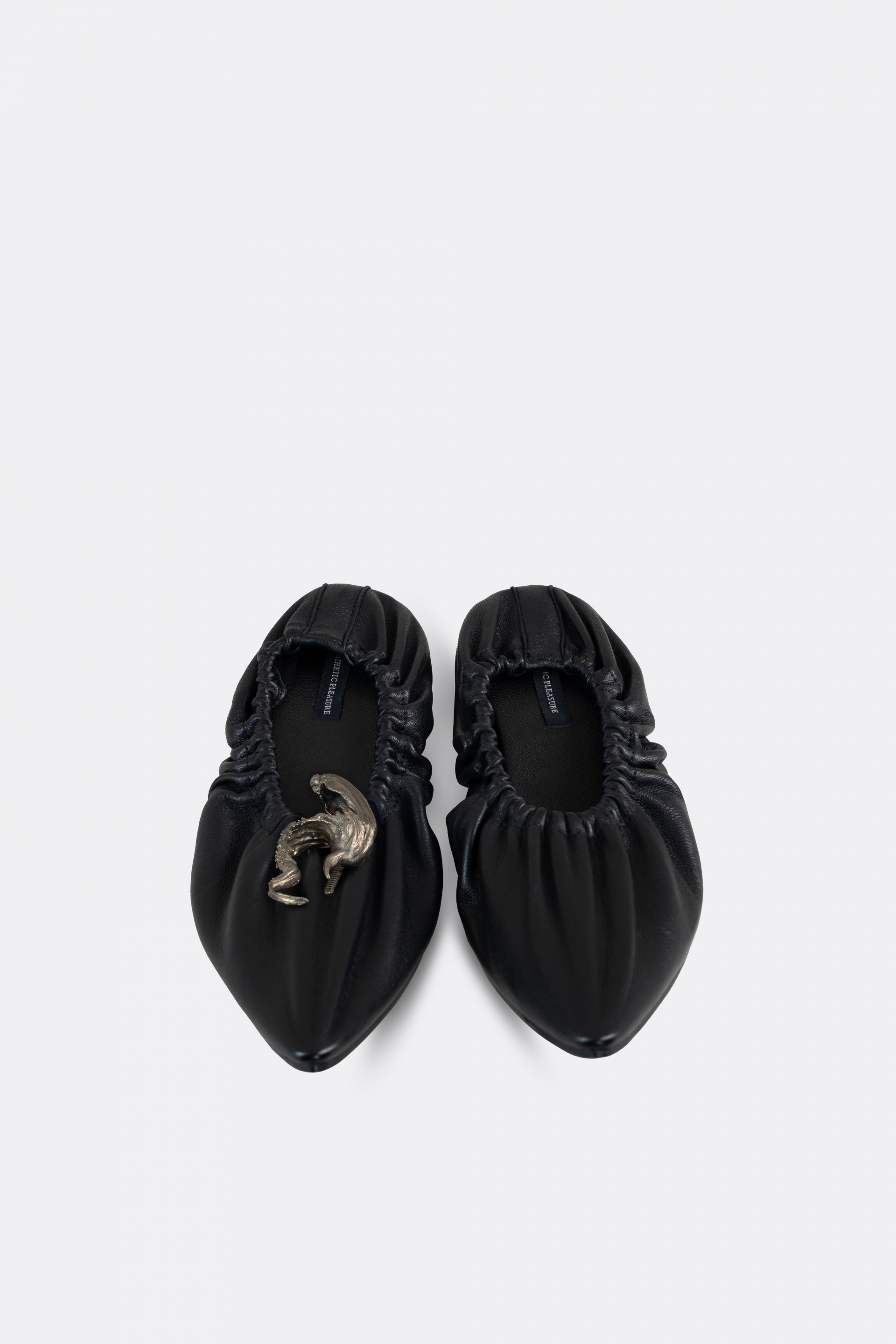 MAHIJA X AP TREIS FLATS SHOES